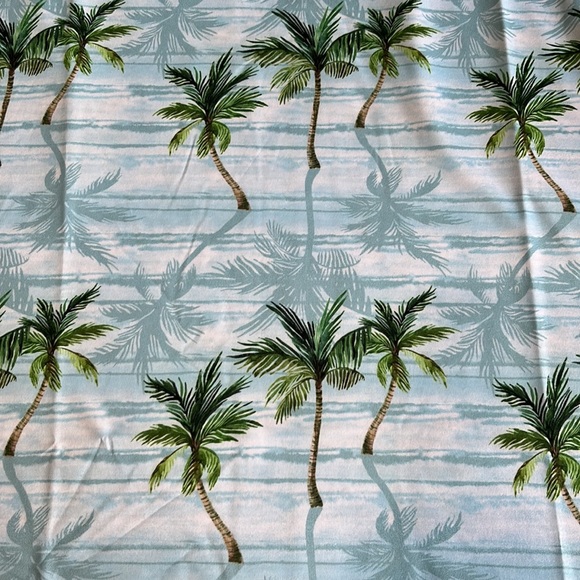 Yatta Golf Polo in Makani Olu Olu Tropical Tiki - Picture 6 of 12